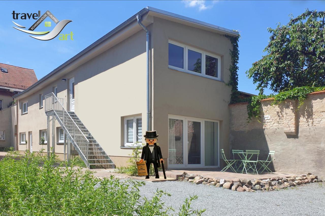 Travel Art Boardinghouse Aparthotel Neuruppin Exterior foto