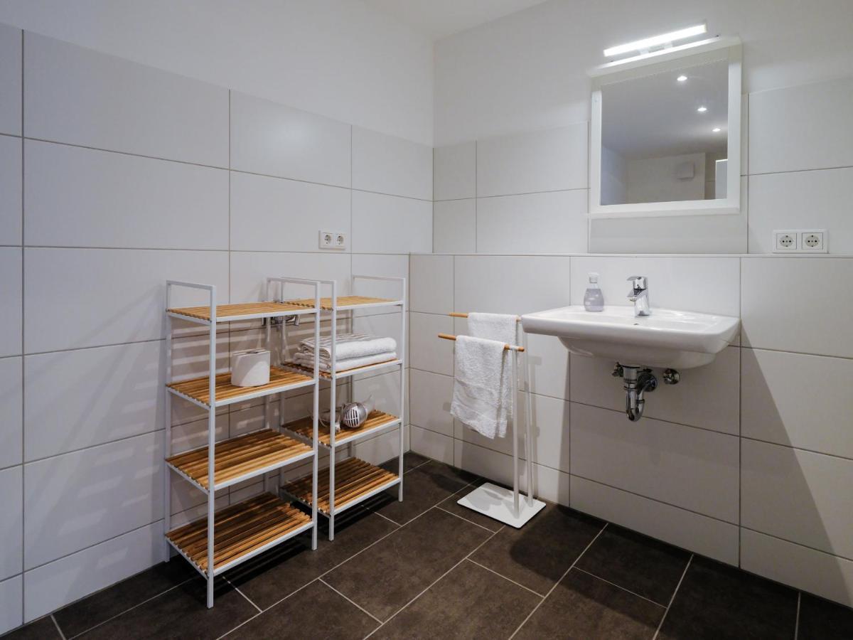 Travel Art Boardinghouse Aparthotel Neuruppin Exterior foto