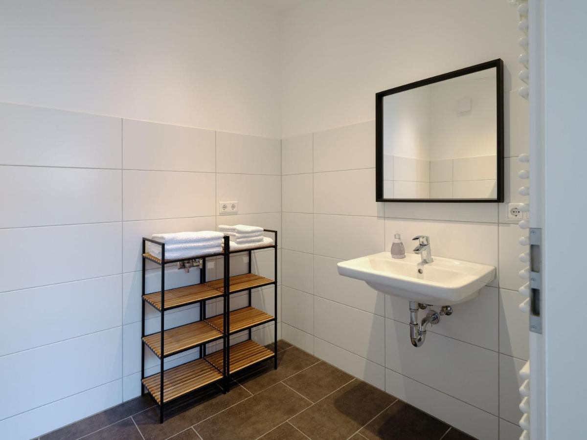 Travel Art Boardinghouse Aparthotel Neuruppin Exterior foto