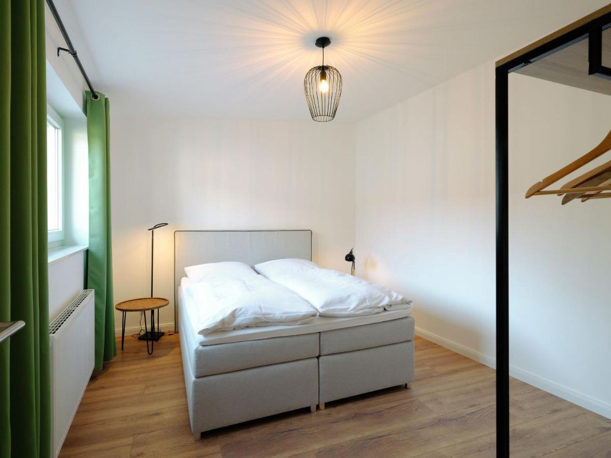 Travel Art Boardinghouse Aparthotel Neuruppin Exterior foto